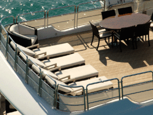 Benetti-122-solarium